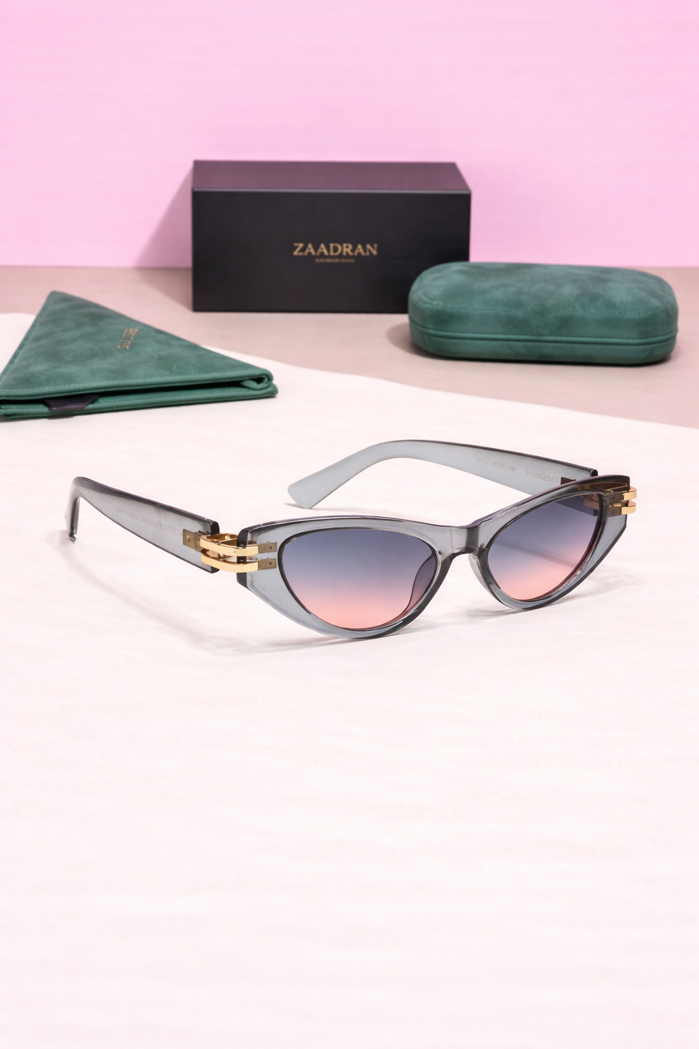 Diva | Grey Transparent Cateye Sunglass