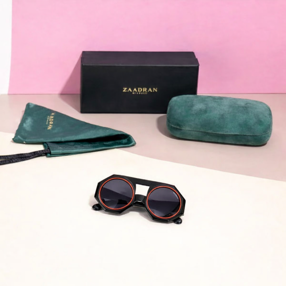 Forest Flair | Black Round Sunglass
