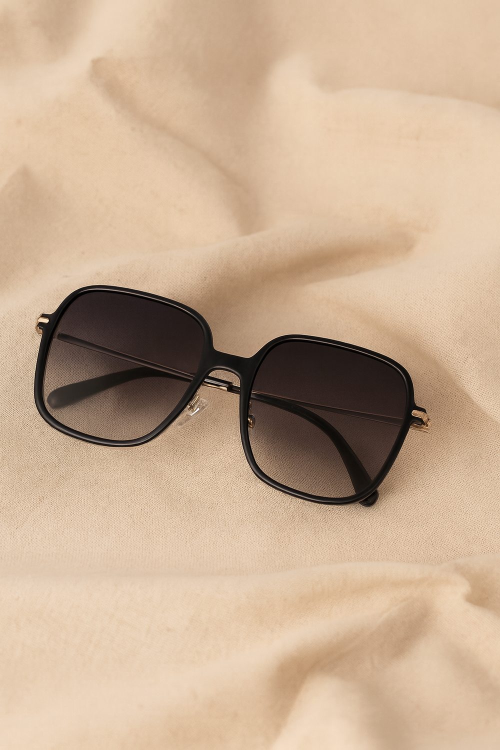 Denmark | Black Oversized Wayfarer Sunglass